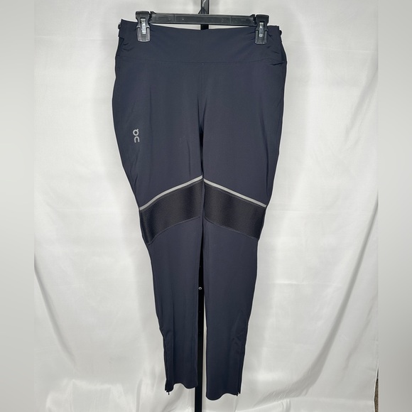 🏃‍♀️ NWOT ON Cloud Running Long Running Tights Size M - Picture 3 of 10
